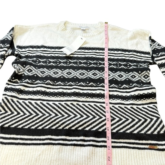 Calvin Klein Black & White Geometric Knit Sweater - Size S NWT - Picture 2 of 5